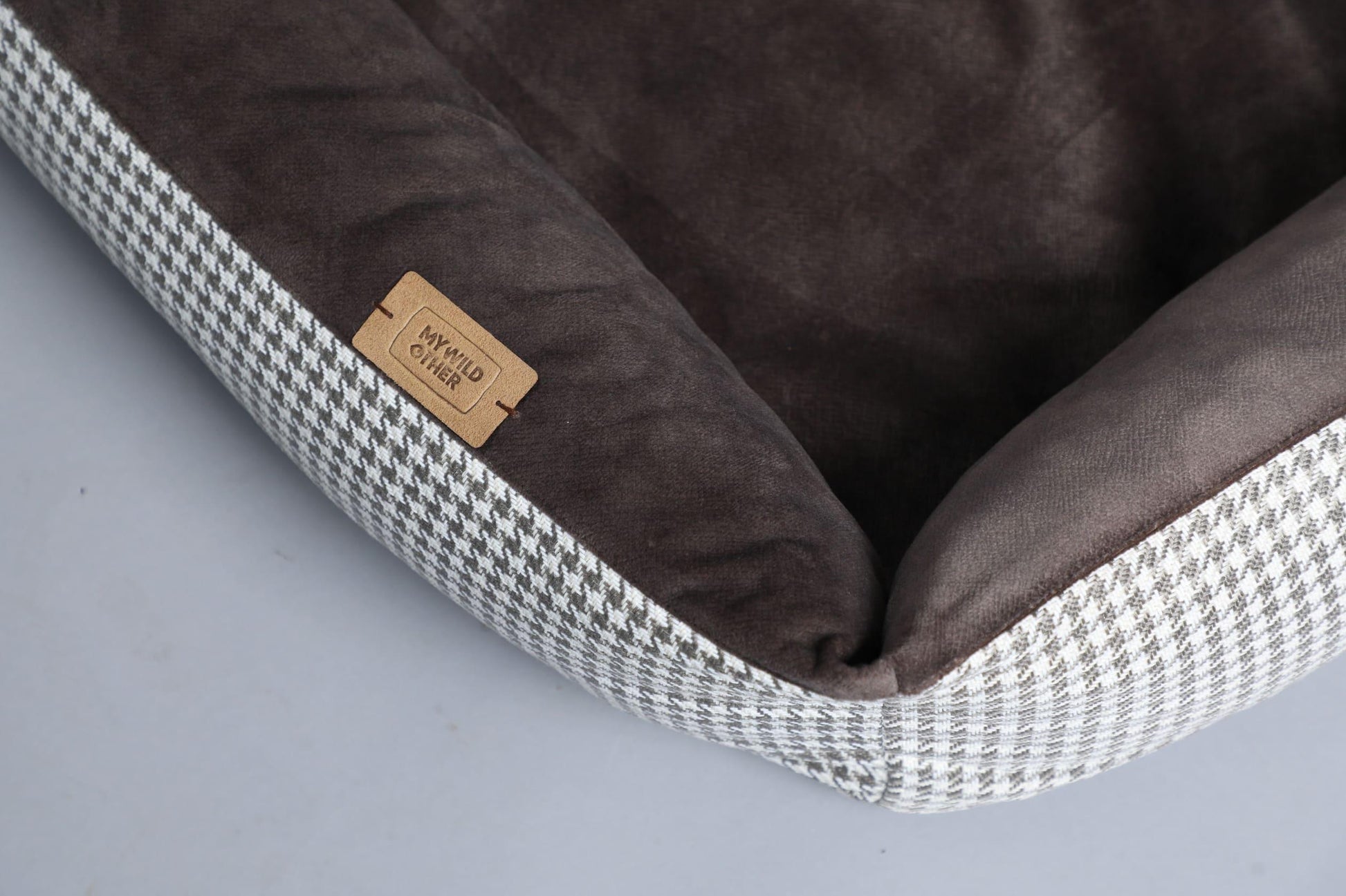 2-sided modern style dog bed. HOUNDSTOOTH+TAUPE - European handmade dog accessories by My Wild Other
